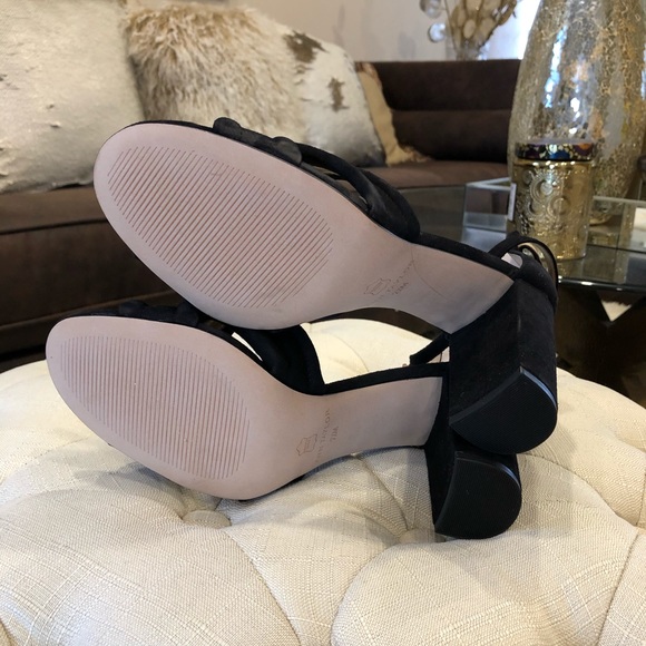 Ann Taylor - Gillian Suede Block Heel - Sz 7.5 - Picture 3 of 3